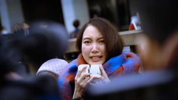 演説する伊藤詩織さん