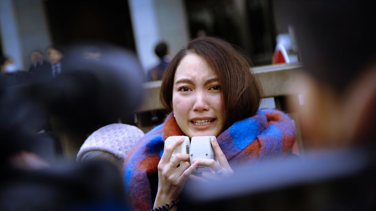 演説する伊藤詩織さん